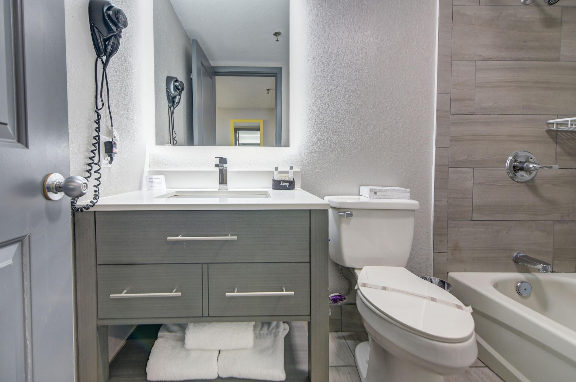 Emerald Coast Inn & Suites Fort Walton Beach Eksteriør bilde
